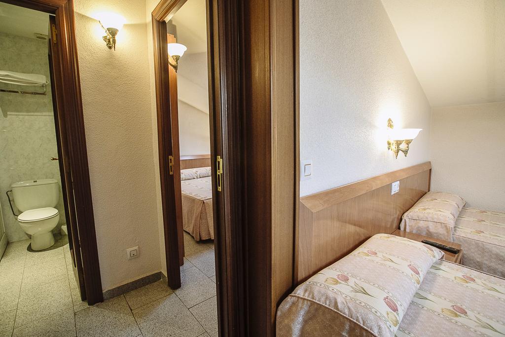 Hostal Plaza Ciudad-Rodrigo Cameră foto