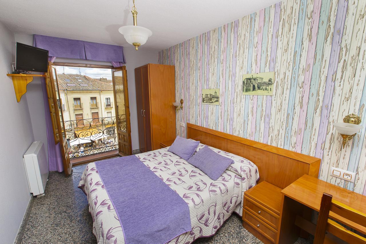 Hostal Plaza Ciudad-Rodrigo Exterior foto